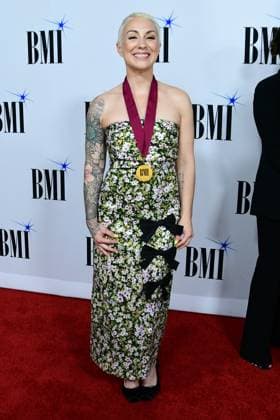 18 November 2025 - Nashville, Tennessee - Laura Veltz. 2025 BMI Country Awards held at BMI Music Row. Nashville USA - ZUMAa123 20251118_zaa_a123_151 Copyright: xDara-MichellexFarrx