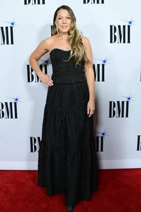 18 November 2025 - Nashville, Tennessee - Colbie Caillat. 2025 BMI Country Awards held at BMI Music Row. Nashville USA - ZUMAa123 20251118_zaa_a123_156 Copyright: xDara-MichellexFarrx