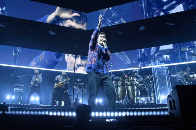 Bastille Perform at O2 Arena, London, UK Lead singer Dan Smith of English indie pop band Bastille performs at O2 Arena, London, England, UK on Tuesday 18 November 2025 as part of their From All Sides 2025 Tour., Credit:Justin Ng Avalon UK, England, London, O2 Arena  Copyright: xJustinxNgx xAvalonx 1053205580