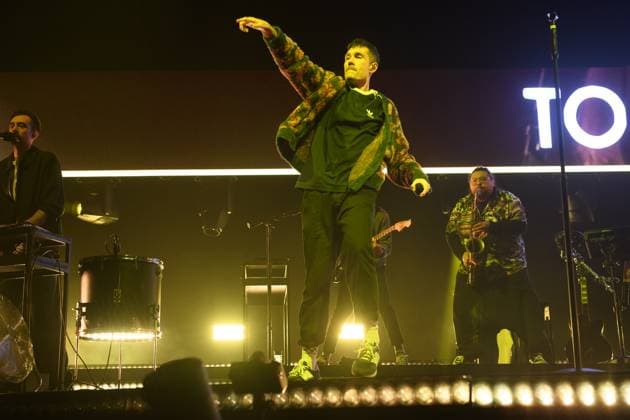 Bastille Perform at O2 Arena, London, UK Lead singer Dan Smith of English indie pop band Bastille performs at O2 Arena, London, England, UK on Tuesday 18 November 2025 as part of their From All Sides 2025 Tour., Credit:Justin Ng Avalon UK, England, London, O2 Arena  Copyright: xJustinxNgx xAvalonx 1053205589