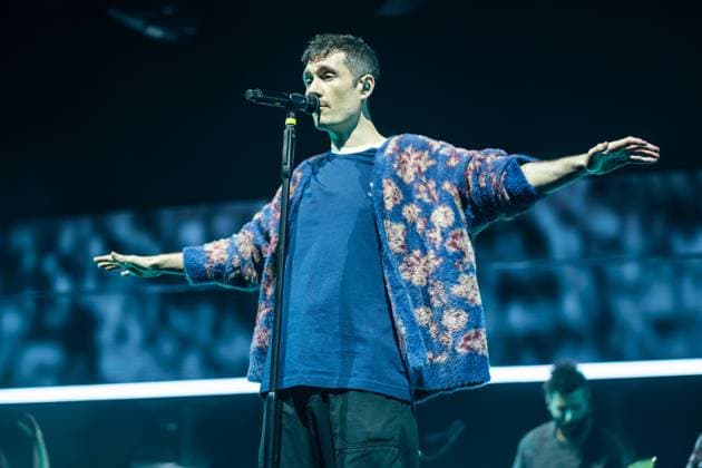 November 18, 2025, London, United Kingdom: Dan Smith of Bastille seen performing live on stage during their UK tour. Bastille Performed at London O2 Arena UK as the last night of their From All Sides Songs from the First 15 years, UK Tour on 18th November 2025.Bastille are Dan Smith, Will Farquarson, Kyle Simmons and Chris Wood, The Band Bastille was also joined by guest touring musicians. London United Kingdom - ZUMAs197 20251118_aaa_s197_444 Copyright: xBonniexBritainx
