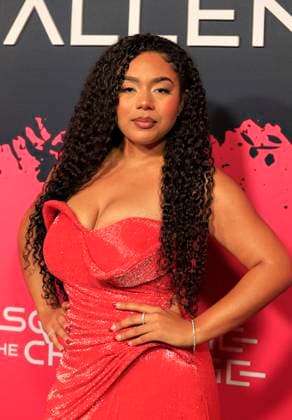 November 18, 2025, Hollywood, California, USA: Perla Figueroa on the red carpet of the Netflix Squid Game: The Challenge Finale on Tuesday, November 18, 2025 at the Egyptian Theatre in Hollywood, California. JAVIER ROJAS PI Hollywood USA - ZUMAp124 20251118_zaa_p124_020 Copyright: xJavierxRojasx