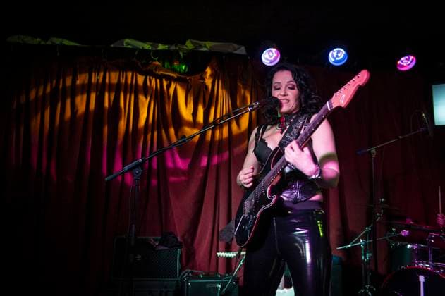 Erja Lyytinen at Half Moon Putney Finnish guitarist Erja Lyytinen performs at Half Moon Putney in London on 18th November 2025., Credit:Zoran Veselinovic Avalon UK, London, Half Moon Putney  Copyright: xZoranxVeselinovicx xAvalonx 1053215175