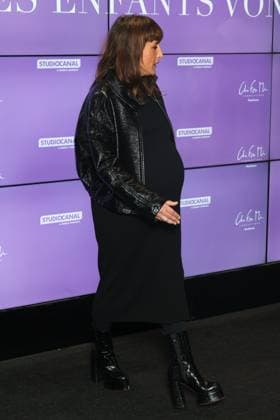Les enfants vont bien premiere at the UGC Cine Cite Les Halles theatre Celebrities arrive on the red carpet Celebrities arrival on red carpet Avant premiere du film Les enfants vont bien au cinema UGC Ciné Cite Les Halles Arrivees des celebrites sur le tapis rouge Juliette Armanet 450825 2000 01 01  Copyright: xSebastienxFremontx xStarfacex STAR_450825_026