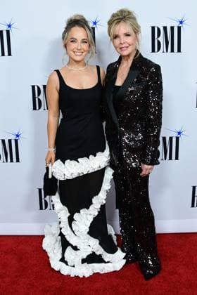 18 November 2025 - Nashville, Tennessee - Lisa Hartman Black, Lily Pearl Black. 2025 BMI Country Awards held at BMI Music Row. Nashville USA - ZUMAa123 20251118_zaa_a123_192 Copyright: xDara-MichellexFarrx