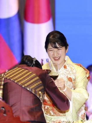 Japan Princess Aiko in Laos Japanese Princess Aiko (R) proposes a toast at a banquet hosted by Laotian Vice President Pany Yathotou in Vientiane on Nov. 18, 2025, during her official trip to Laos. (Pool photo)  A14AA0005044122P