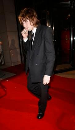 Gene Gallagher Gene Gallagher smoking at the GQ s Men of the Year 2025 afterparty this year event was held at 180 The Strand on November 18th 2025. The annual awards and party thrown by men s fashion and style magazine., Credit:James James Smart Pictures Avalon  Copyright: xJamesxJames xSmartxPicturesx xAvalonx 1053236321