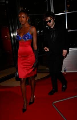 Leomie Anderson Leomie Anderson and (lennon gallagher SMOKING pictured at the GQ s Men of the Year 2025 afterparty this year event was held at 180 The Strand on November 18th 2025. The annual awards and party thrown by men s fashion and style magazine., Credit:James James Smart Pictures Avalon  Copyright: xJamesxJames xSmartxPicturesx xAvalonx 1053236382