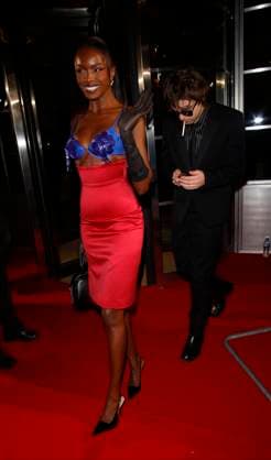 Leomie Anderson Leomie Anderson and (lennon gallagher SMOKING pictured at the GQ s Men of the Year 2025 afterparty this year event was held at 180 The Strand on November 18th 2025. The annual awards and party thrown by men s fashion and style magazine., Credit:James James Smart Pictures Avalon  Copyright: xJamesxJames xSmartxPicturesx xAvalonx 1053236469