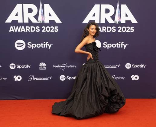 ARIA AWARDS 2025, Olivia Dean during the the 2025 ARIA Awards at Hordern Pavilion in Sydney, Wednesday, November 19, 2025. ( NO ARCHIVING SYDNEY NEW SOUTH WALES AUSTRALIA  Copyright: xSITTHIXAYxDITTHAVONGx 20251119163843230364