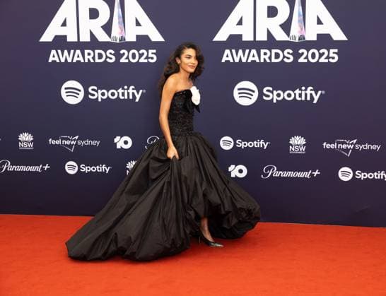 ARIA AWARDS 2025, Olivia Dean during the the 2025 ARIA Awards at Hordern Pavilion in Sydney, Wednesday, November 19, 2025. ( NO ARCHIVING SYDNEY NEW SOUTH WALES AUSTRALIA  Copyright: xSITTHIXAYxDITTHAVONGx 20251119172019830414