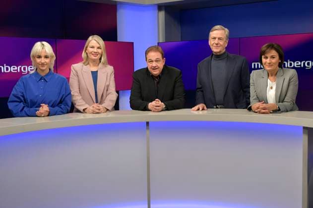 Victoria Reichelt, Annett Meiritz, Oliver Kalkofe, Claus Kleber and Sandra Maischberger on the ARD talk show maischberger in Studio Berlin Adlershof Berlin, 18 11 2025 Foto:xM.xBehrensx xFuturexImagex maischberger1811_5102
