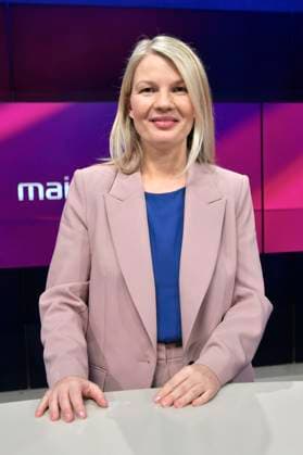Annett Meiritz on the ARD talk show maischberger in Studio Berlin Adlershof Berlin, 18 11 2025 Foto:xM.xBehrensx xFuturexImagex maischberger1811_5110