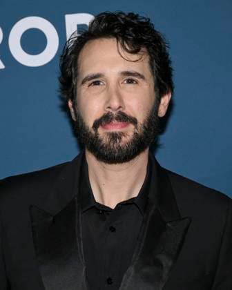November 18, 2025, Los Angeles, California, USA: American singer, songwriter, and actor JOSH GROBAN, 44, attends the 2025 One Drop Gala Los Angeles. Los Angeles USA - ZUMAb173 20251118_aap_b173_027 Copyright: xBillyxBennightx