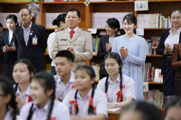 Japan Princess Aiko in Laos Japanese Princess Aiko (back, 2nd from R) observes Japanese language class at a school in Vientiane on Nov. 19, 2025, during her official trip to Laos. (Pool photo)  A14AA0005045656P