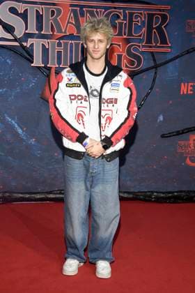 abb Theo Carow as a guest on the red carpet at the big fan event with screening of the Netflix series STRANGER THINGS 5 at Tempelhof Airport on 18 11 2025 in Berlin Berlin Germany