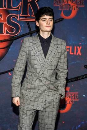 abb Noah Schnapp as a guest on the red carpet at the big fan event with screening of the Netflix series STRANGER THINGS 5 at Tempelhof Airport on 18 11 2025 in Berlin Berlin Germany