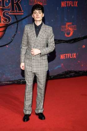 abb Noah Schnapp as a guest on the red carpet at the big fan event with screening of the Netflix series STRANGER THINGS 5 at Tempelhof Airport on 18 11 2025 in Berlin Berlin Germany