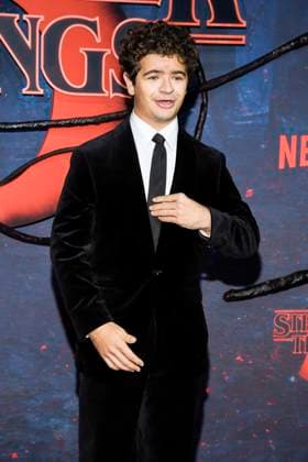 abb Gaten Matarazzo as a guest on the red carpet at the big fan event with screening of the Netflix series STRANGER THINGS 5 at Tempelhof Airport on 18 11 2025 in Berlin Berlin Germany