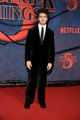 abb Gaten Matarazzo as a guest on the red carpet at the big fan event with screening of the Netflix series STRANGER THINGS 5 at Tempelhof Airport on 18 11 2025 in Berlin Berlin Germany