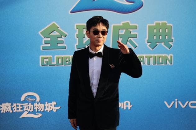 SHANGHAI, CHINA - NOVEMBER 18: Actor Da Peng (aka Dong Chengpeng) arrives at the red carpet for Zootopia 2 global celebration at Shanghai Disneyland on November 18, 2025 in Shanghai, China.  Copyright: xVCGx 111604674465