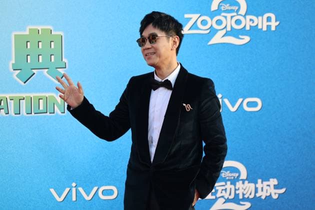 SHANGHAI, CHINA - NOVEMBER 18: Actor Da Peng (aka Dong Chengpeng) arrives at the red carpet for Zootopia 2 global celebration at Shanghai Disneyland on November 18, 2025 in Shanghai, China.  Copyright: xVCGx 111604674461