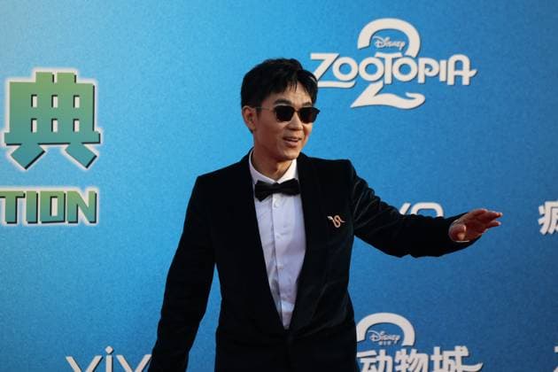 SHANGHAI, CHINA - NOVEMBER 18: Actor Da Peng (aka Dong Chengpeng) arrives at the red carpet for Zootopia 2 global celebration at Shanghai Disneyland on November 18, 2025 in Shanghai, China.  Copyright: xVCGx 111604674462