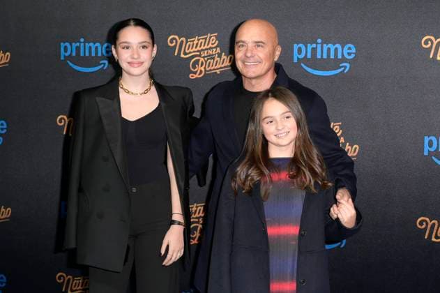 Luca Zingaretti with daughters Emma Zingaretti and Bianca Zingaretti at the premiere of the Amazon Prime Video film Natale senza Babbo at Cinema Adriano Rome, 18 11 2025 Foto:xA.xM.xTinghinox xFuturexImagex natale_5113