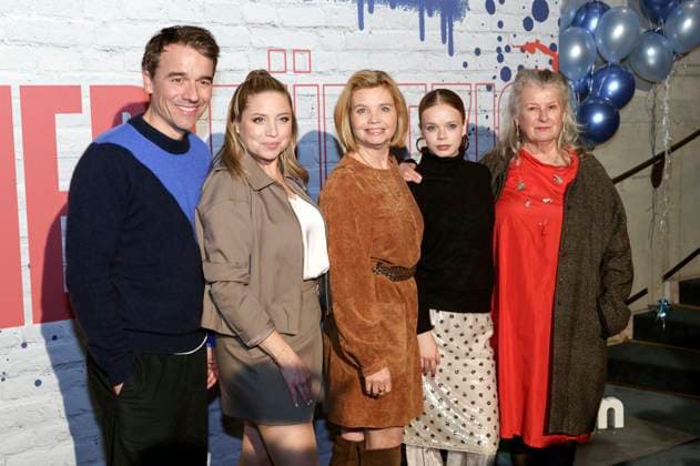 Alexander Khuon, Caroline Frier, Annette Frier, Maria Matschke Engel and Traute Hoess at the screening of the Joyn series Frier and Fünfzig Am Ende meiner Tage in the Astor Film Lounge at Arri Munich, 18 11 2025 Foto:xN.xKolinzx xFuturexImagex frier_5148