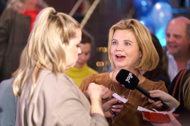 Caroline Frier and Annette Frier at the screening of the Joyn series Frier und Fünfzig Am Ende meiner Tage in the Astor Film Lounge at Arri Munich, 18 11 2025 Foto:xN.xKolinzx xFuturexImagex frier_5164