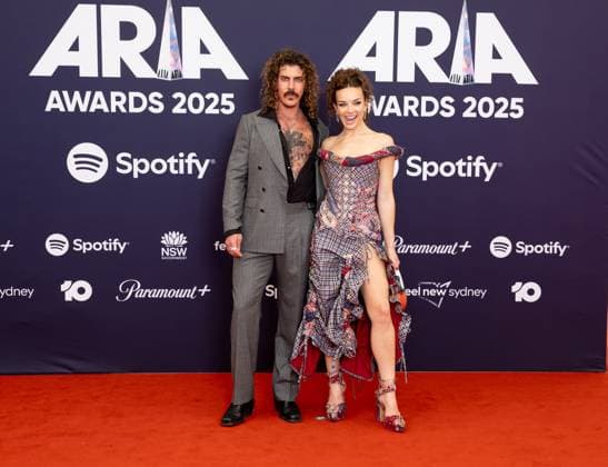 ARIA AWARDS 2025, Keli Holiday and Abbie Chatfield during the 2025 ARIA Awards at Hordern Pavilion in Sydney, Wednesday, November 19, 2025. ( NO ARCHIVING SYDNEY NEW SOUTH WALES AUSTRALIA  Copyright: xSITTHIXAYxDITTHAVONGx 20251119136786206565