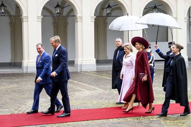 Dutch Royal Couple Receives Grand Duke and Duchess of Luxembourg - The Netherlands King Willem-Alexander and Queen Maxima receive Grand Duke Guillaume and Grand Duchess Stephanie of Luxembourg for a one-day visit with a lunch at Noordeinde Palace in The Hague, The Netherlands on November 19, 2025. Photo by Bruno Press ABACAPRESS.COM The Hague Noordeinde Palace Netherlands  Copyright: xBrunoxPress ABACAx