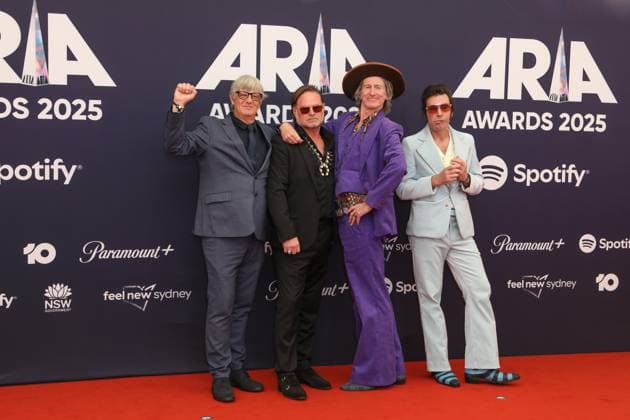 November 19, 2025: TIM ROGERS and YOU AM I band mates attends the 2025 ARIA Awards at the Hordern Pavilion on November 19, 2025 in Sydney, NSW Australia - ZUMAa155 20251119_aaa_a155_064 Copyright: xChristopherxKhouryx