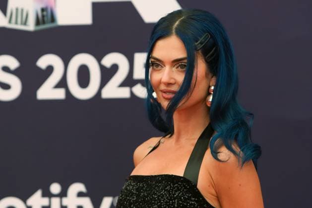 November 19, 2025: CHARLEY attends the 2025 ARIA Awards at the Hordern Pavilion on November 19, 2025 in Sydney, NSW Australia - ZUMAa155 20251119_aaa_a155_087 Copyright: xChristopherxKhouryx