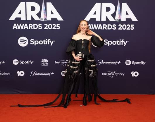 ARIA AWARDS 2025, Vera Blue during the 2025 ARIA Awards at Hordern Pavilion in Sydney, Wednesday, November 19, 2025. ( NO ARCHIVING SYDNEY NEW SOUTH WALES AUSTRALIA  Copyright: xSITTHIXAYxDITTHAVONGx 20251119146387144937