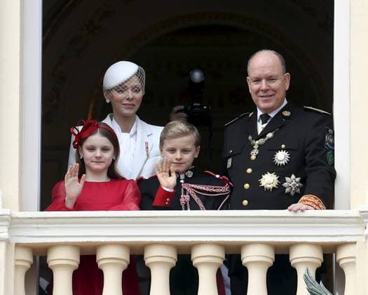 FETE NATIONALE MONACO PHOTOPQR NICE MATIN Jean François Ottonello Monaco 19 11 2025 Fete Nationale Monegasque 2025 Le prince Albert II, la princesse Charlene, le prince hereditaire Jacques et la princesse Gabriella a la fenetre du palais princier, place du palais Monaco 19 November 2025 Monegasque National Day 2025 - Prince Albert II, Princess Charlene, Hereditary Prince Jacques, and Princess Gabriella at the window of the Princes Palace, Palace Square Monaco France  Copyright: xPHOTOPQR NICExMATIN MAXPPPxJeanxFrançoisxOttonellox 20251119NIM3964 20251119NIM3964