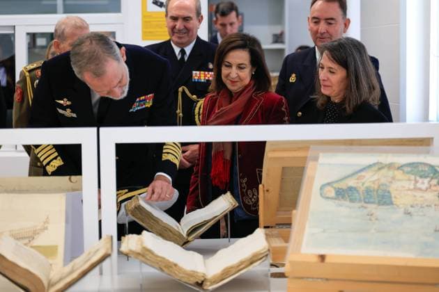 Spanish King Felipe VI and minister Margarita Robles visits the Juan Sebastián de Elcano naval historical archive in Madrid on Wednesday, 19 November 2025. Cordon Press  MarcoxAntonioxRomero