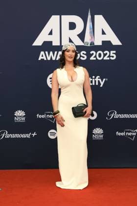 November 19, 2025: LUCINDA PRICE attends the 2025 ARIA Awards at the Hordern Pavilion on November 19, 2025 in Sydney, NSW Australia - ZUMAa155 20251119_aaa_a155_113 Copyright: xChristopherxKhouryx