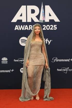 November 19, 2025: LARISSA LAMBERT attends the 2025 ARIA Awards at the Hordern Pavilion on November 19, 2025 in Sydney, NSW Australia - ZUMAa155 20251119_aaa_a155_130 Copyright: xChristopherxKhouryx