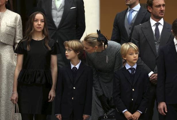 FETE NATIONALE MONACO COUR HONNEUR PALAIS PHOTOPQR NICE MATIN Jean François Ottonello Monaco 19 11 2025 NO TABLOIDS WEB PRINT, NO DAILY MAIL GROUP, NO VOICI, NO GALA Fete Nationale Monegasque 2025 Cour dHonneur du palais princier Alexandra de Hanovre et Beatrice Casiraghi Monaco 19 November 2025 Monegasque National Day 2025 Monaco France  Copyright: xPHOTOPQR NICExMATIN MAXPPPxJeanxFrançoisxOttonellox 20251119NIM4402 20251119NIM4402