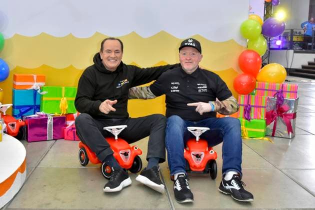 abb presenter Wolfram Kons and Joey Kelly musician athlete in the Bobbycar slide cars in the RTL studio at the photo session for the 24 hour charity birthday challenge 30th birthday of the RTL Spendenmarathon wir helfen Kindern bei RTL Deutschland on 19 11 2025 in Cologne Deutz NRW Germany