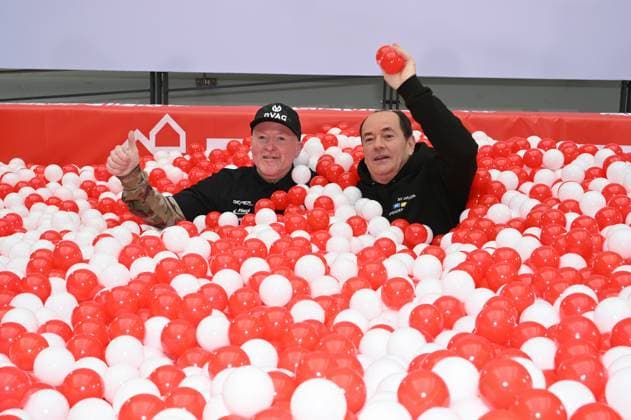 Presenter Wolfram Kons and Joey Kelly at a photo session for the 24-hour birthday challenge to mark the 30th anniversary of the RTL Spendenmarathon wir helfen Kindern, which takes place from 20 11 18 00 hrs.