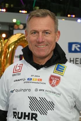 Former soccer player Ingo Anderbrügge at a photo session for the 24-hour birthday challenge to mark the 30th anniversary of the RTL Spendenmarathon wir helfen Kindern, which takes place from 20 11 18 00 hours
