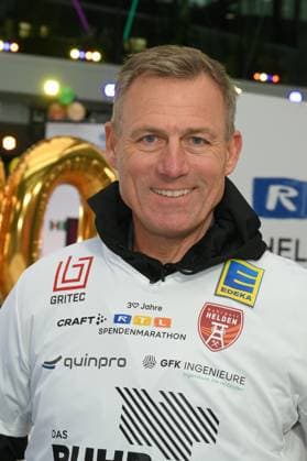 Former soccer player Ingo Anderbrügge at a photo session for the 24-hour birthday challenge to mark the 30th anniversary of the RTL Spendenmarathon wir helfen Kindern, which takes place from 20 11 18 00 hours