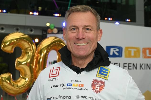 Former soccer player Ingo Anderbrügge at a photo session for the 24-hour birthday challenge to mark the 30th anniversary of the RTL Spendenmarathon wir helfen Kindern, which takes place from 20 11 18 00 hours