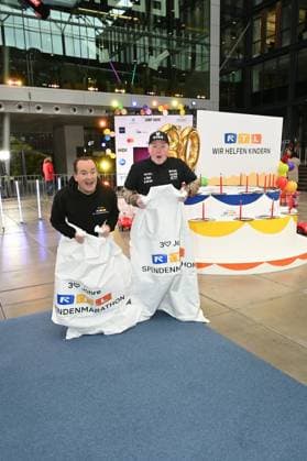 Presenter Wolfram Kons and Joey Kelly at a photo session for the 24-hour birthday challenge to mark the 30th anniversary of the RTL Spendenmarathon wir helfen Kindern, which takes place from 20 11 18 00 hrs.