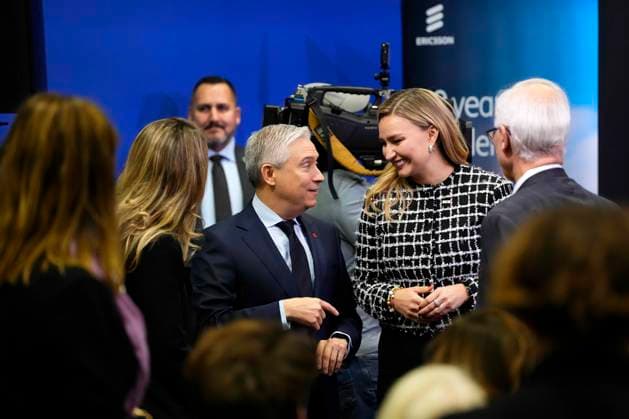 November 19, 2025, Ottawa, On, CAN: Minister of Finance and National Revenue Francois-Philippe Champagne, left, and Deputy Prime Minister of Sweden Ebba Busch, speak as they await the arrival of Sweden s King Carl XVI Gustaf and Queen Silvia, not shown, at the Ericsson Research & Development facility in Ottawa, on Wednesday, Nov. 19, 2025. Ottawa CAN  - ZUMAc35_ 20251119_zaf_c35_045 Copyright: xJustinxTangx