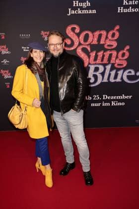 Ulrike Frank and Marc Schubring at the Song Sung Blue movie premiere on 19 11 2025 at the Zoo Palast in Berlin Song Sung Blue movie premiere in Berlin with Hugh Jackman Kate Hudson