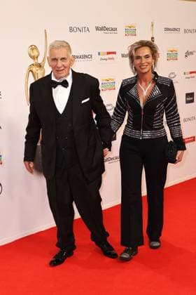Heinz Hoenig and his wife Annika Kaersten at the Goldene Bild der Frau award ceremony on 19 11 2025 at the Stage Theater in Hamburg Goldene Bild der Frau award ceremony 2025 in Hamburg