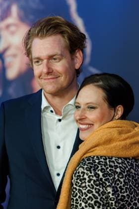 Premiere Song Sung Blue Johannes Heinrichs and Nadja Jo Klapper at the European premiere of the movie Song Sung Blue at the Zoo Palast on 19 11 2025 in Berlin Copyright: xEventpressxKochanx